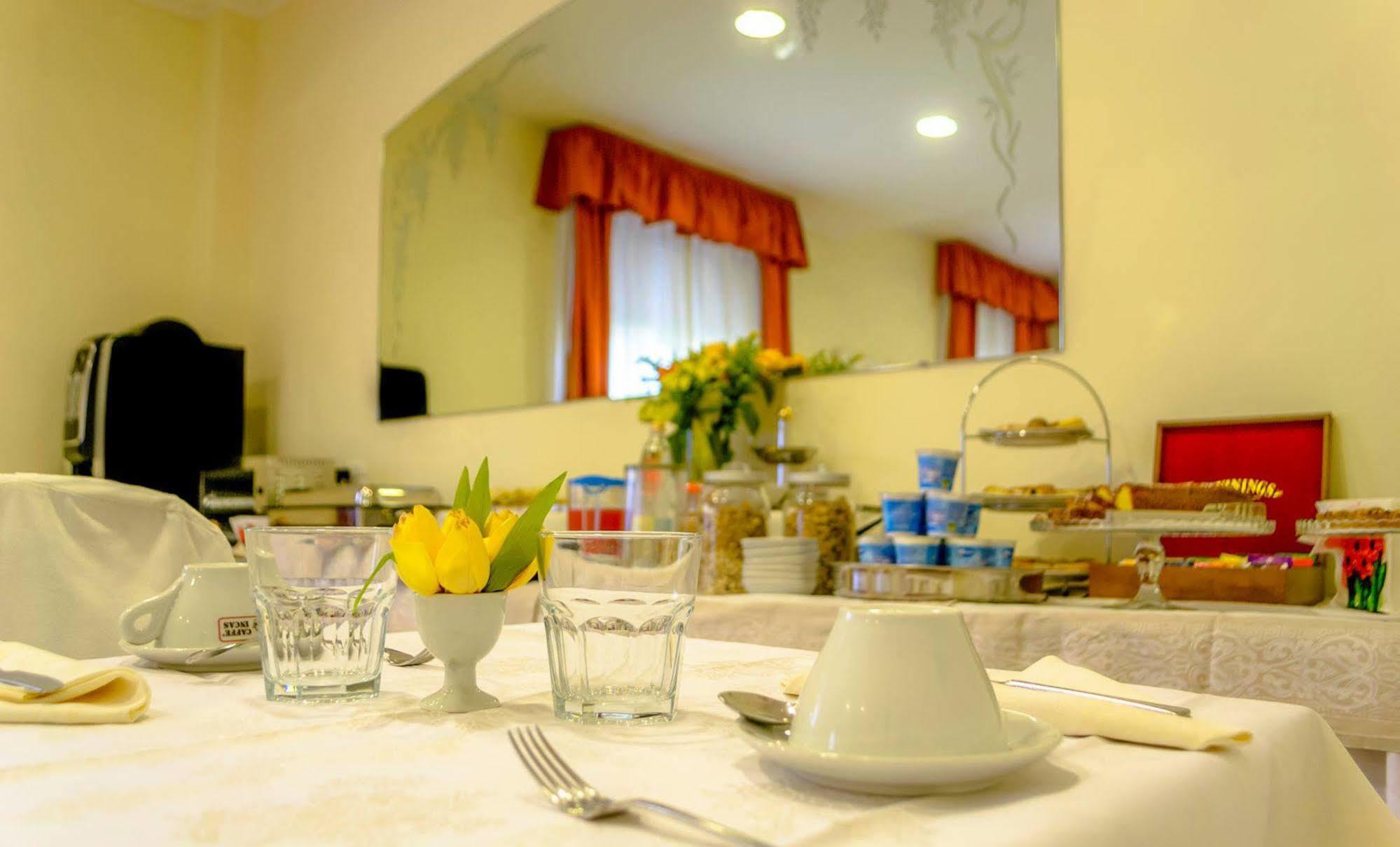 Hotel Gigliola Camaiore Exterior photo
